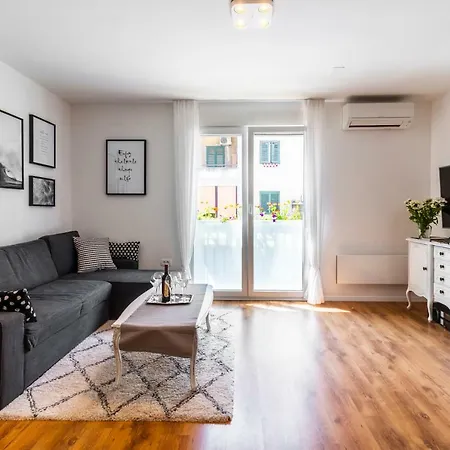 Apartment In Centre For 6 Split