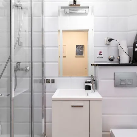 Apartment In Centre For 6